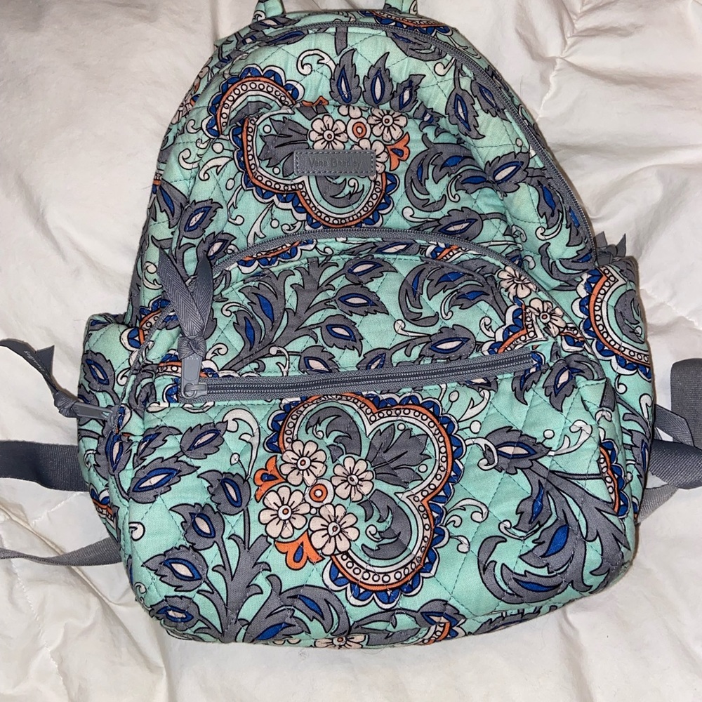 Small Vera Bradley Quilted Backpack 🎒
